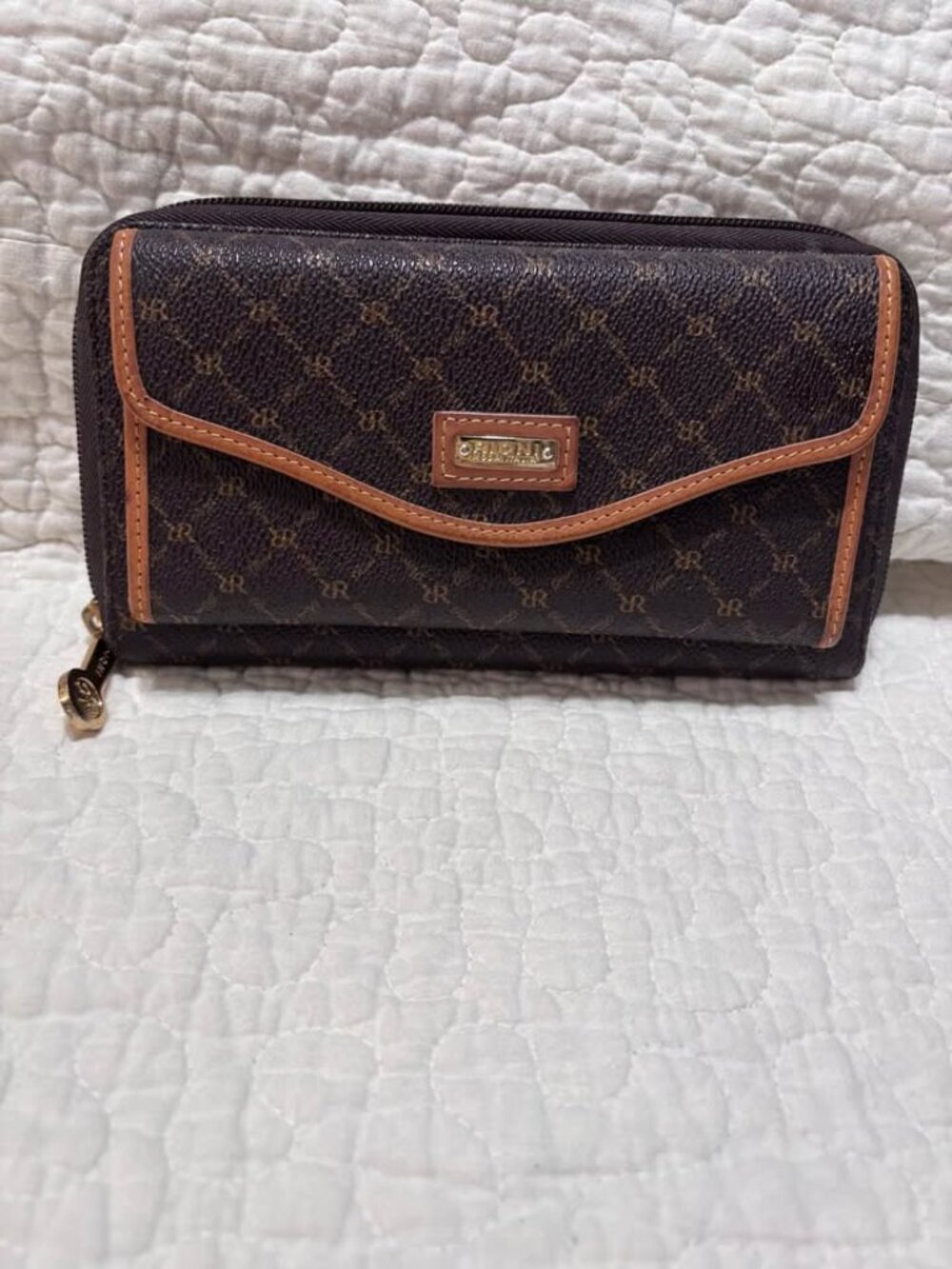 Riono Brown Leather Monogram Zip-Around Wallet LIKE New!